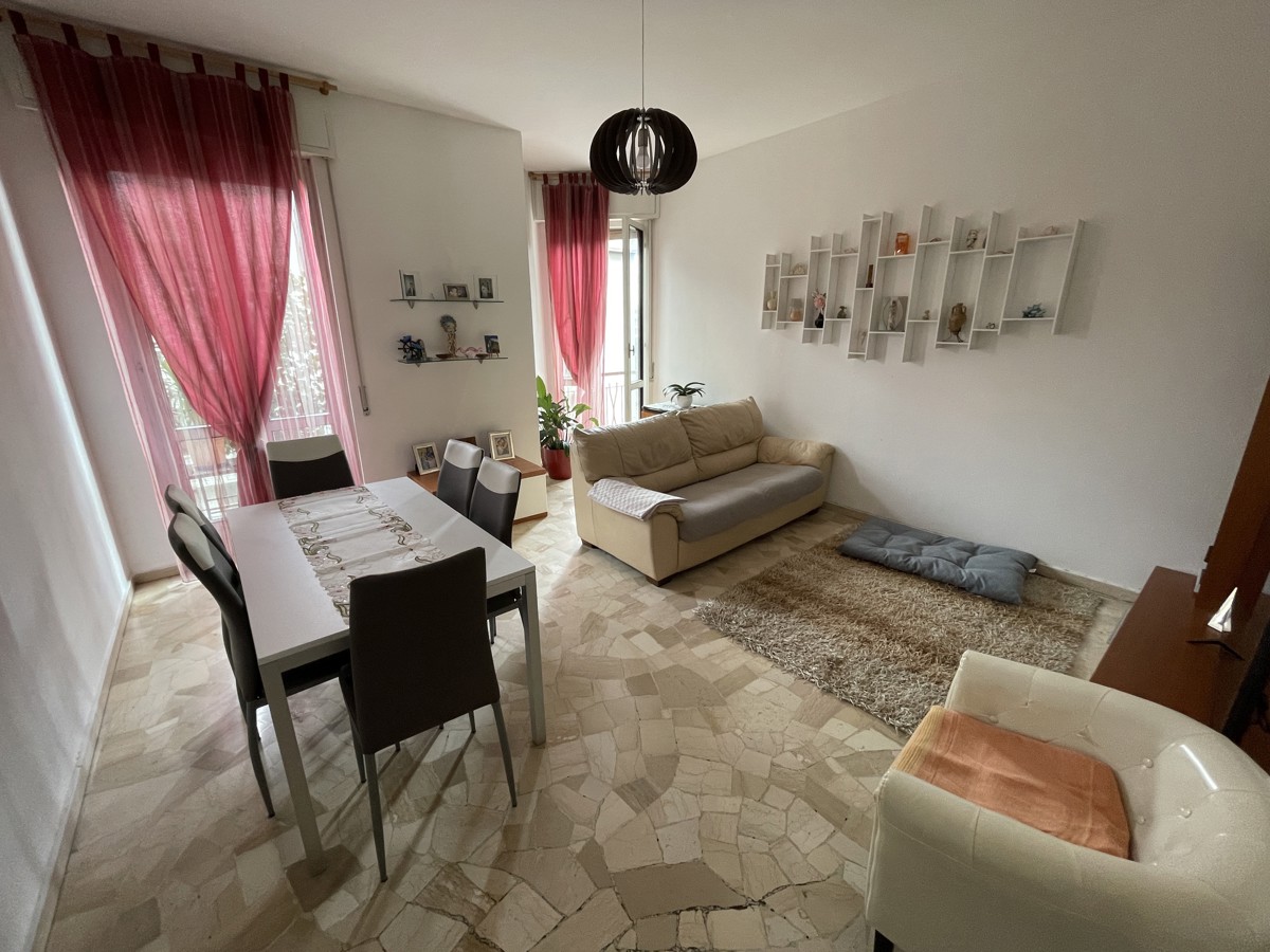 Foto 1 di 19 - Appartamento in vendita a Legnano