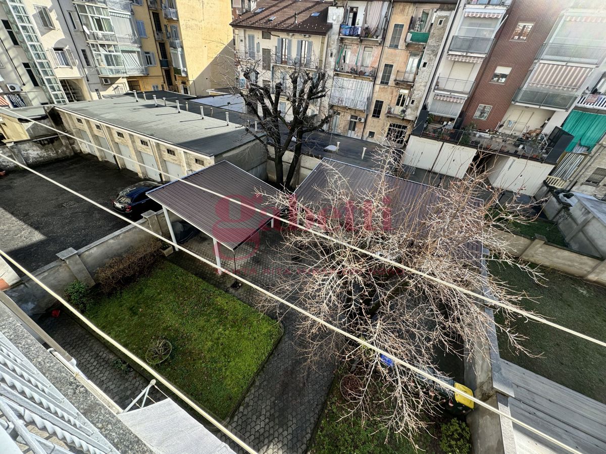 Foto 11 di 29 - Appartamento in vendita a Torino