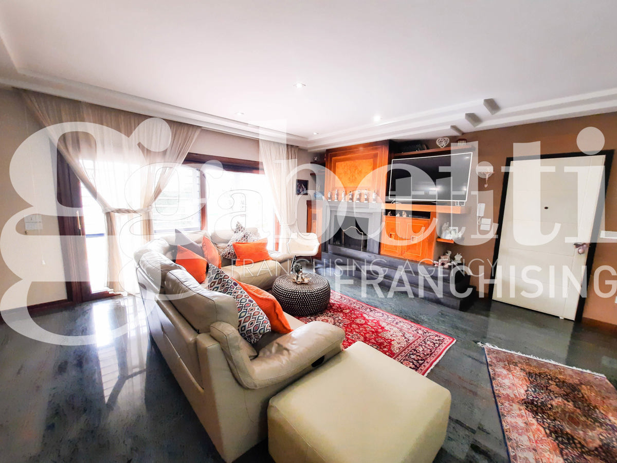 Foto 10 di 32 - Villa in vendita a Giugliano in Campania