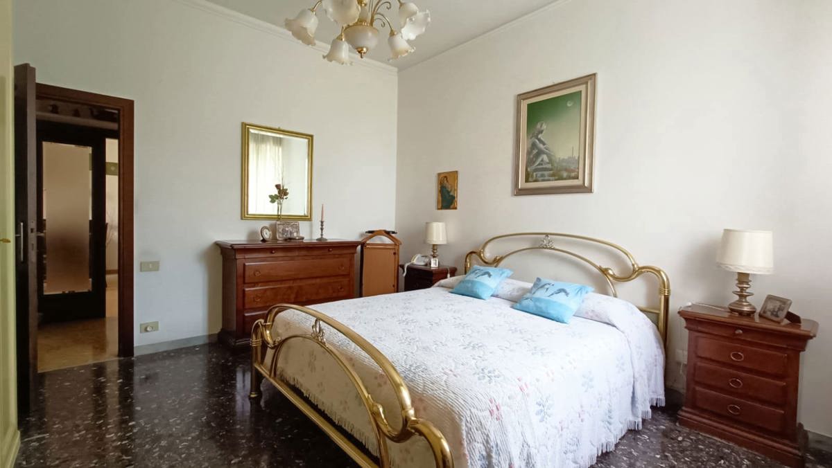 Foto 25 di 45 - Appartamento in vendita a Siena