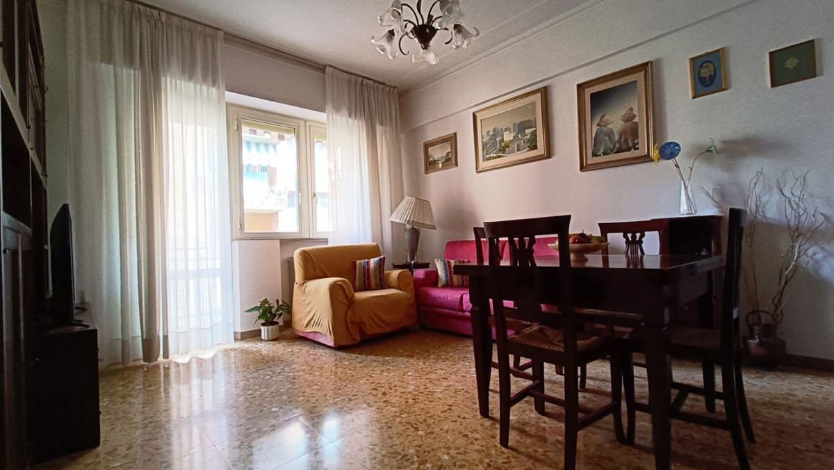 Foto 10 di 45 - Appartamento in vendita a Siena