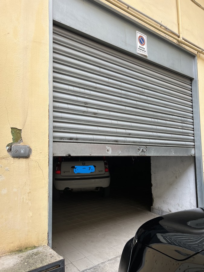 Garage/Box/Posto auto in vendita a Capua (CE)