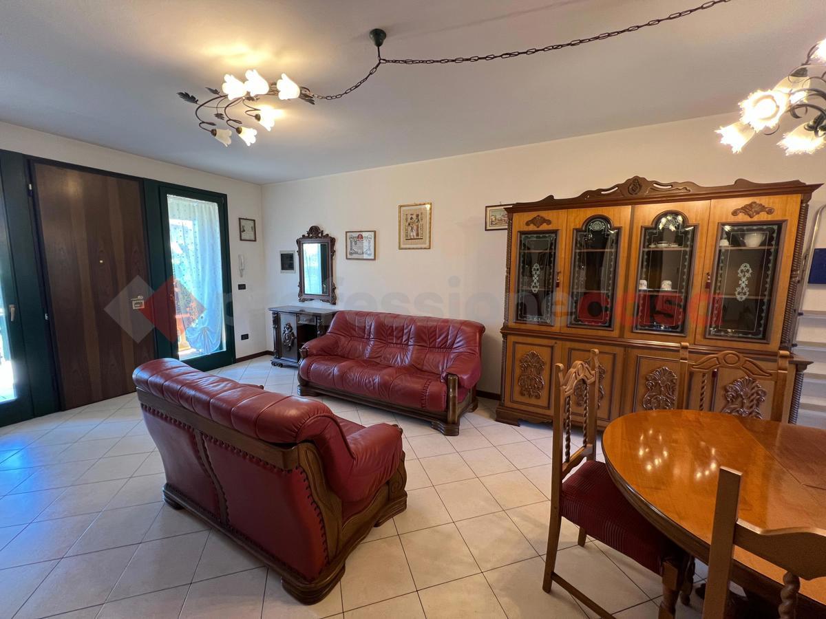 Foto 3 di 23 - Villa a schiera in vendita a Selvazzano Dentro