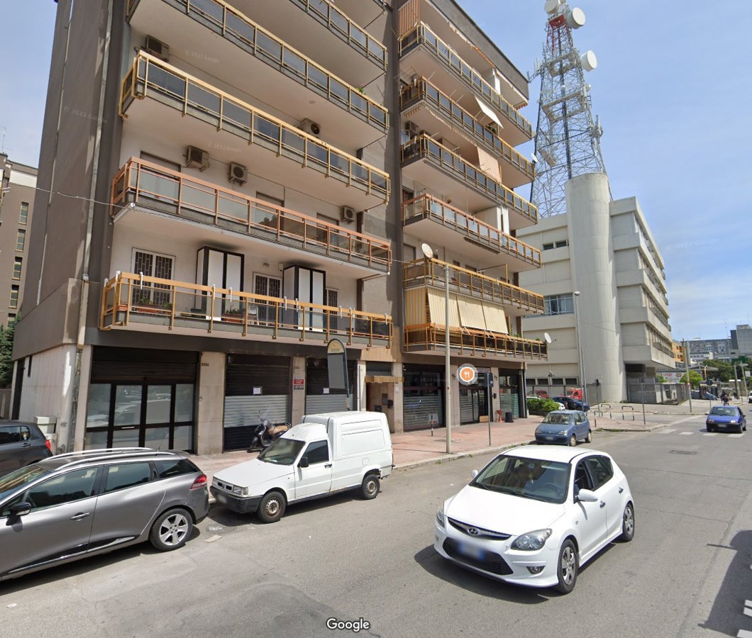 Negozio in affitto a Torre A Mare, Bari (BA)