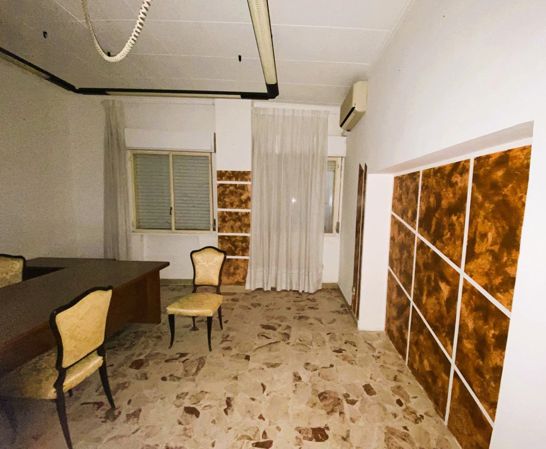Foto 4 di 6 - Ufficio in affitto a Agrigento