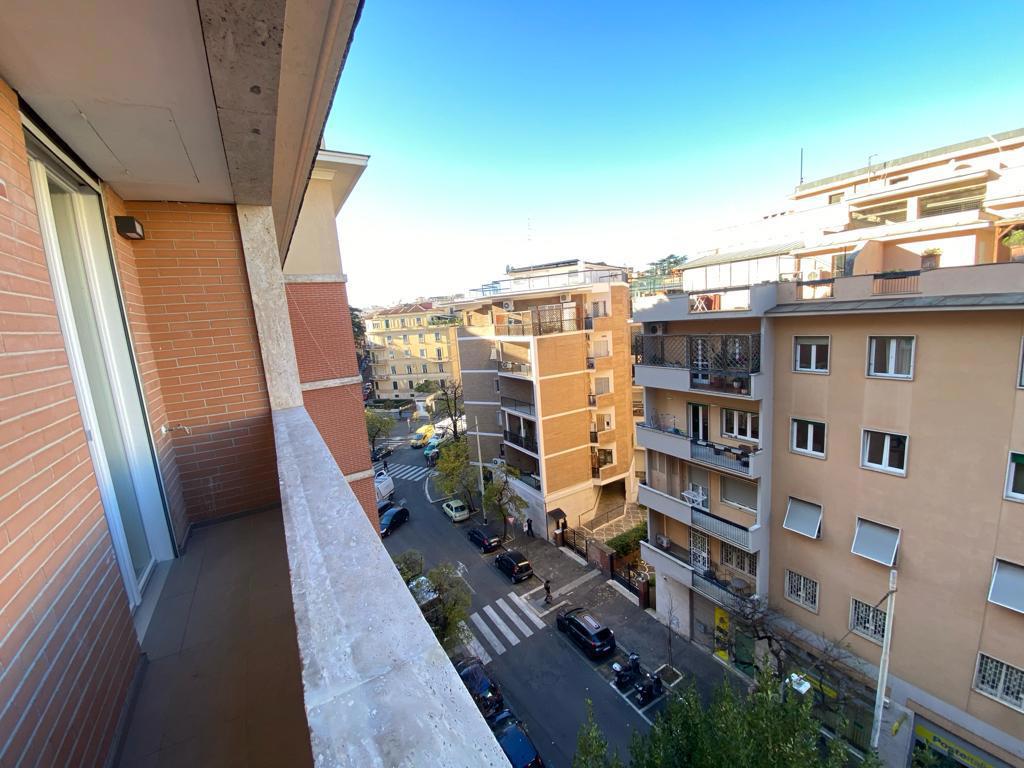 Foto 38 di 43 - Appartamento in vendita a Roma