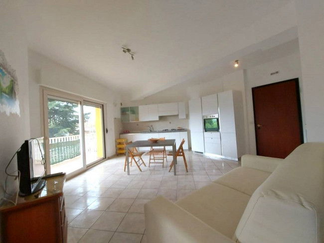 Foto 3 di 12 - Appartamento in vendita a L'Aquila