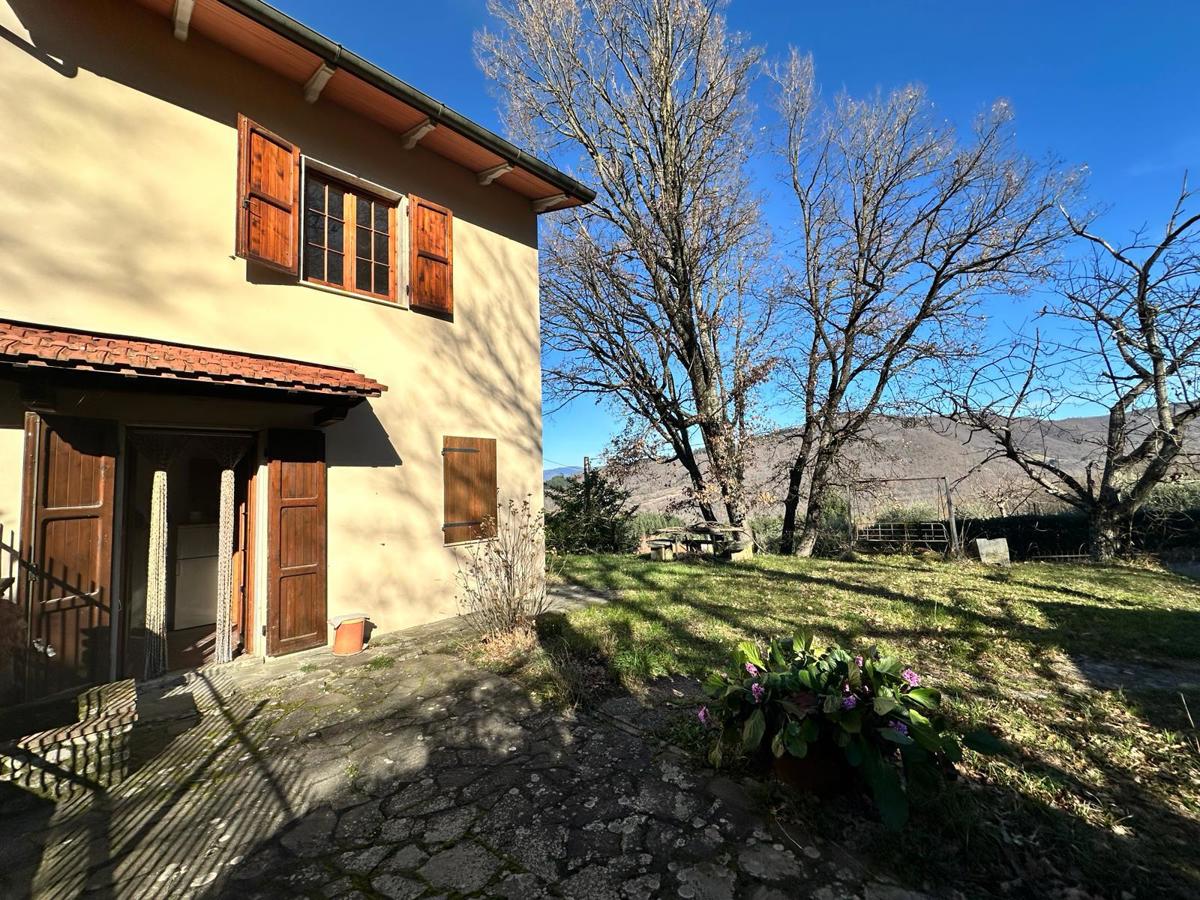 Foto 26 di 33 - Villa in vendita a Chitignano