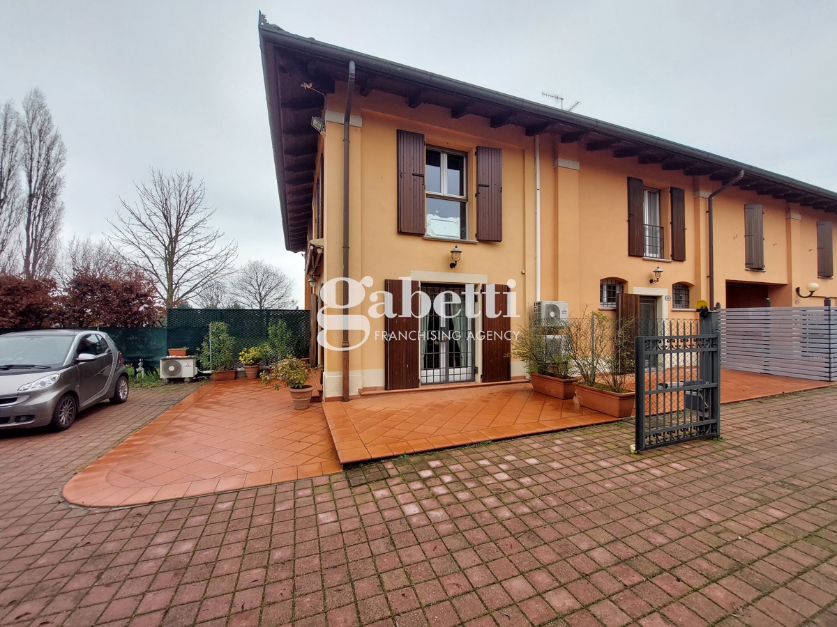 Foto 20 di 27 - Villa a schiera in vendita a Bologna