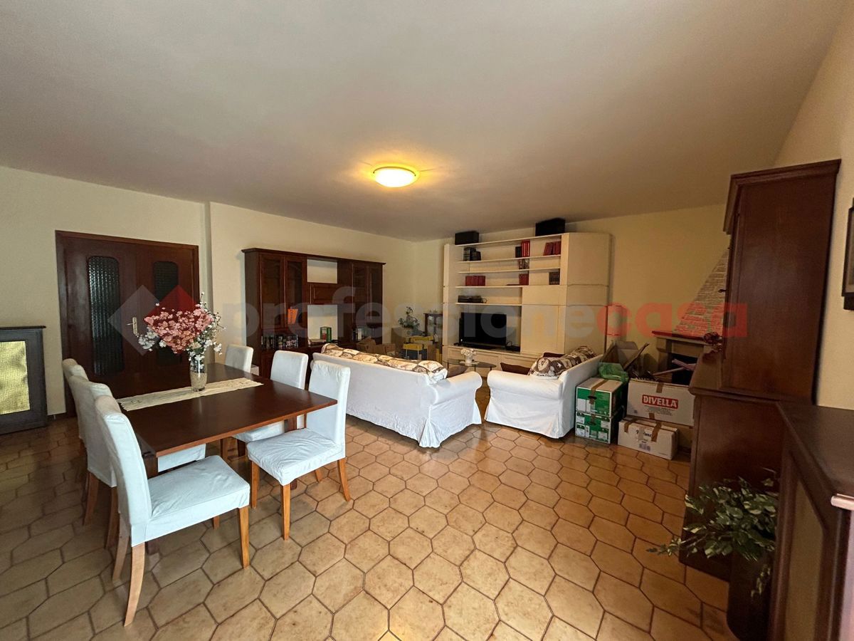 Foto 8 di 23 - Appartamento in vendita a Caserta