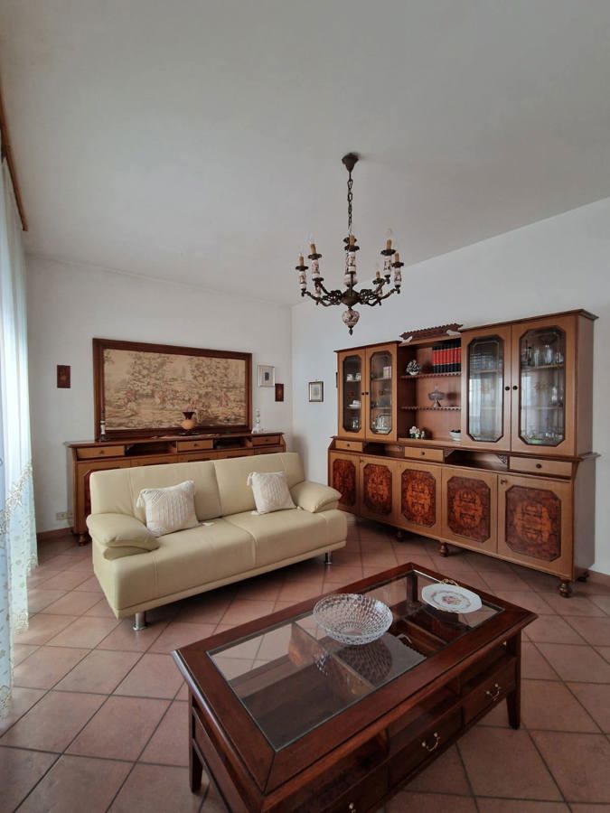 Foto 3 di 23 - Appartamento in vendita a Brindisi