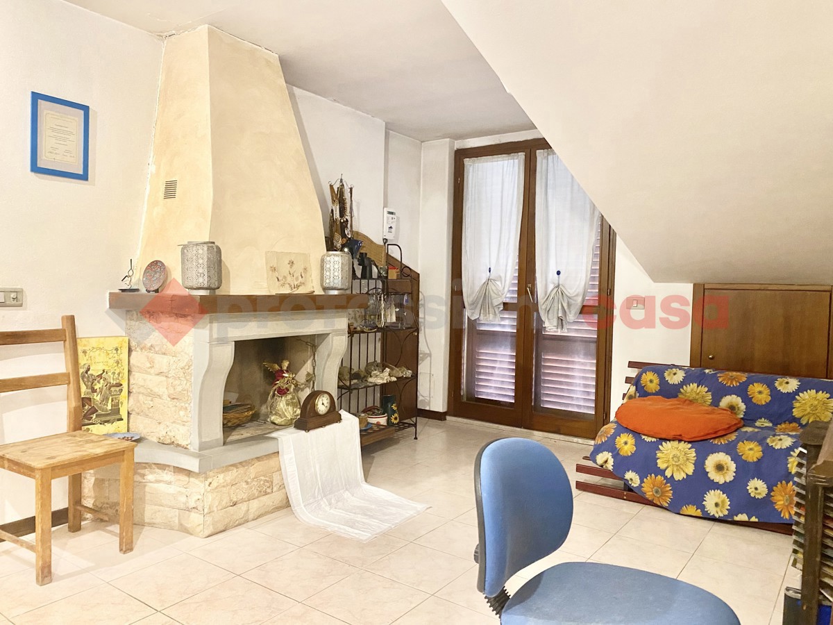 Foto 32 di 35 - Appartamento in vendita a Montevarchi