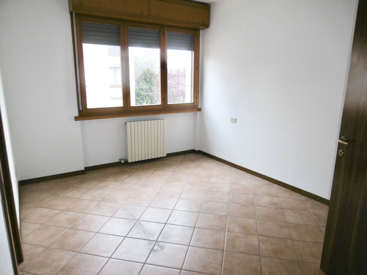 Foto 5 di 10 - Appartamento in affitto a Parma