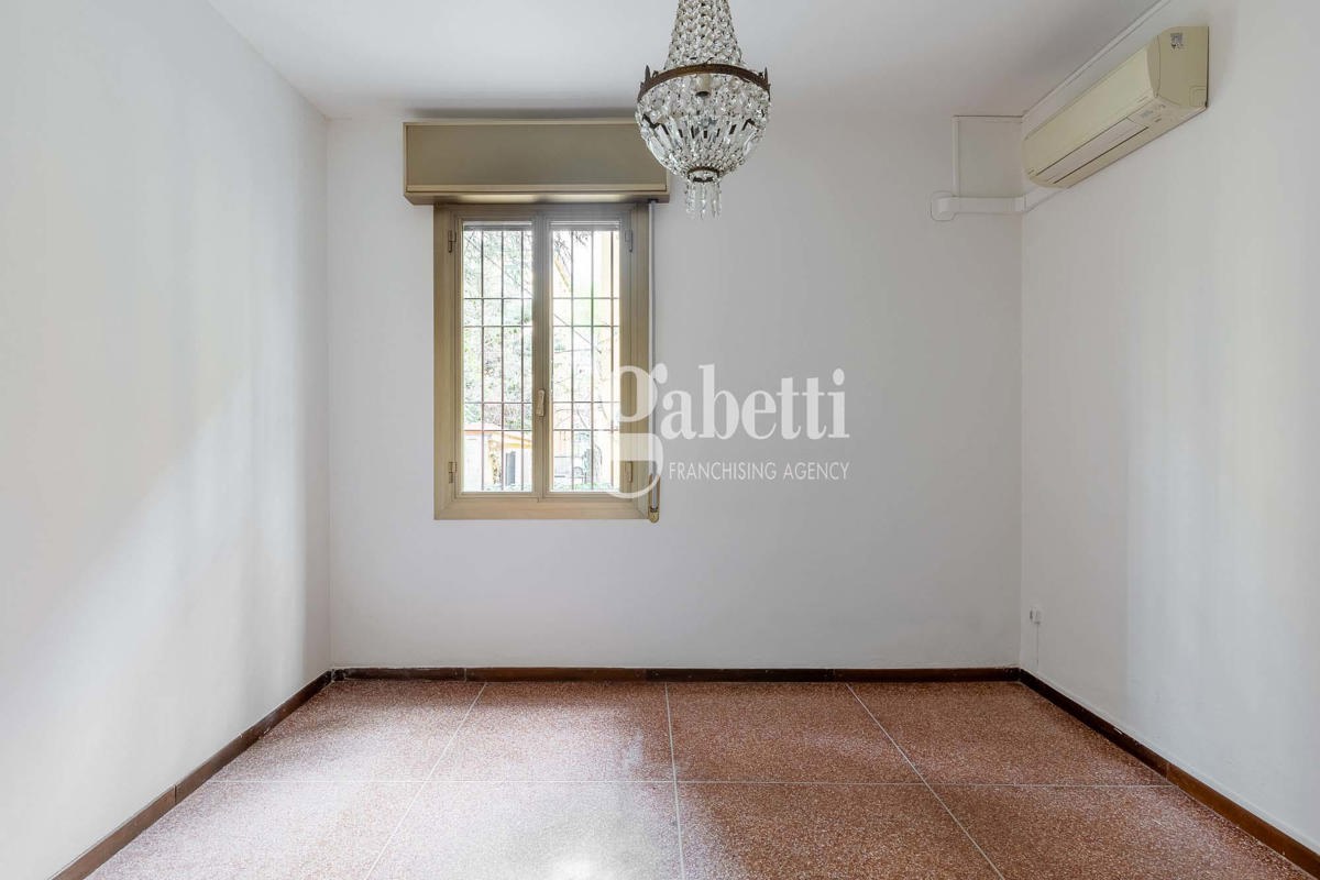 Foto 12 di 19 - Appartamento in vendita a Bologna