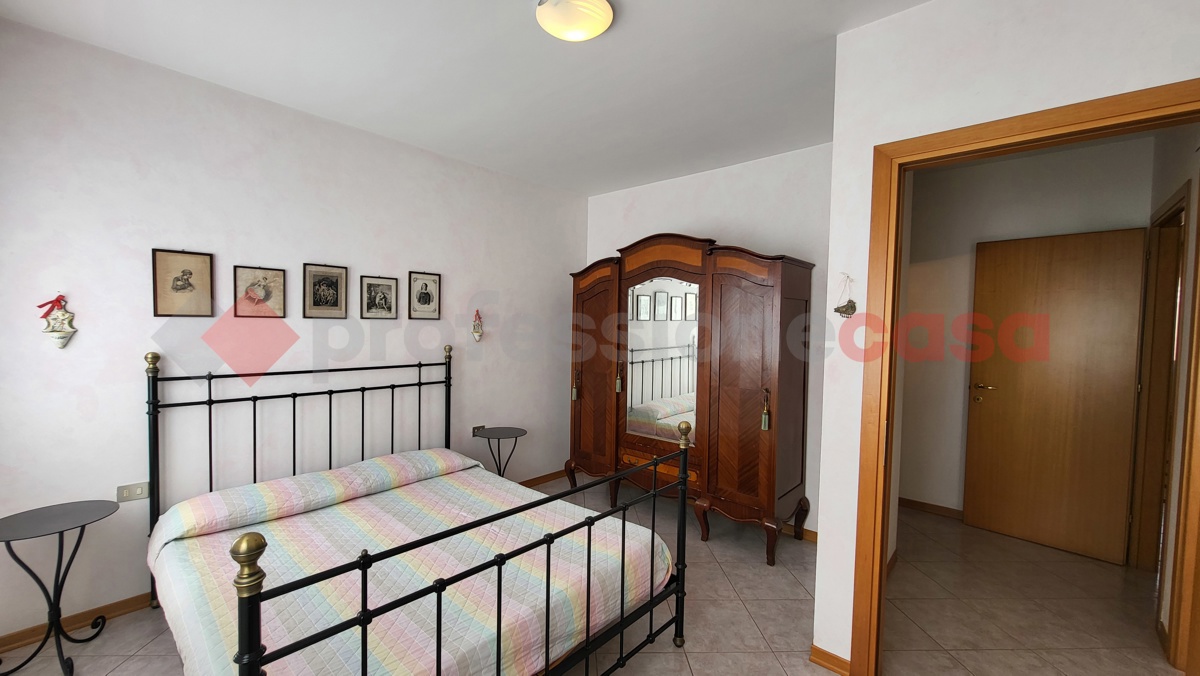 Foto 22 di 30 - Appartamento in vendita a Cecina