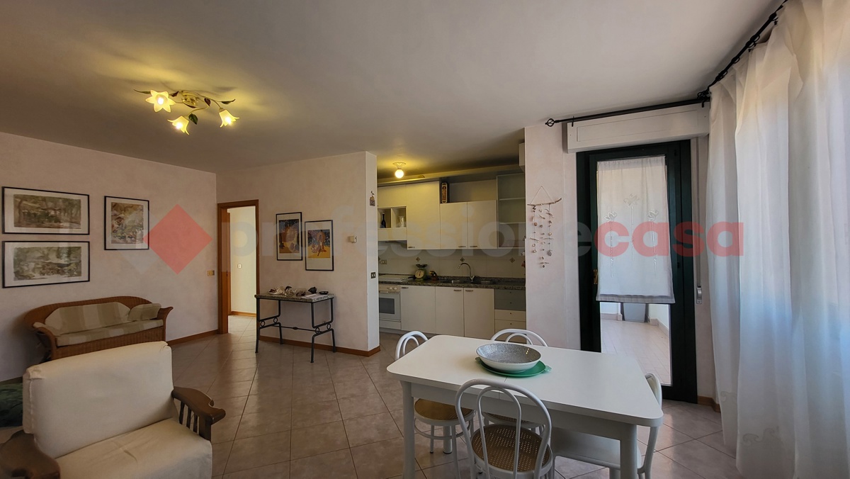Foto 11 di 30 - Appartamento in vendita a Cecina