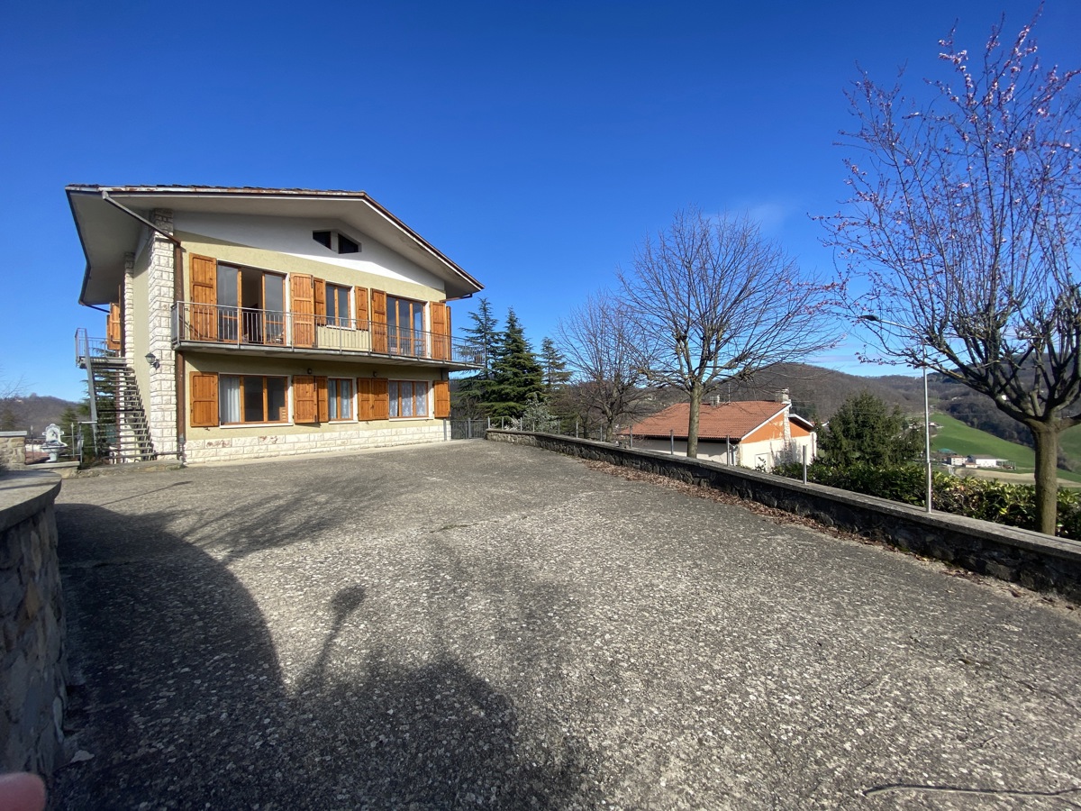 Foto 4 di 31 - Casa indipendente in vendita a Castel d'Aiano