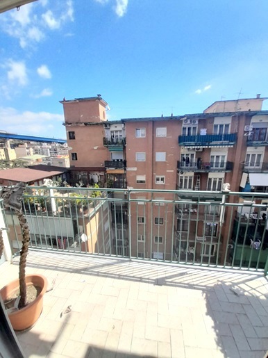 Foto 1 di 26 - Appartamento in vendita a Napoli