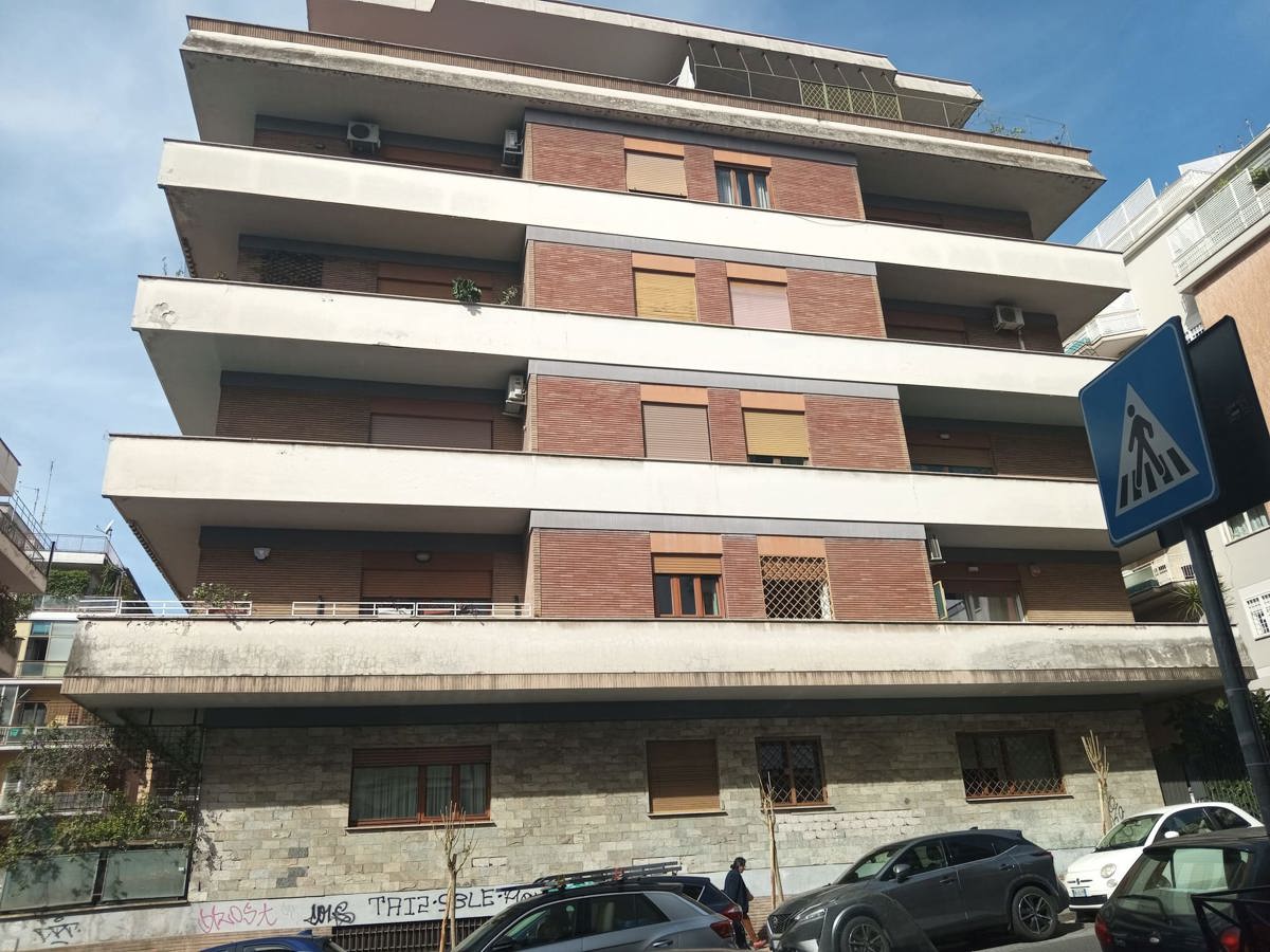 Foto 25 di 52 - Appartamento in vendita a Roma