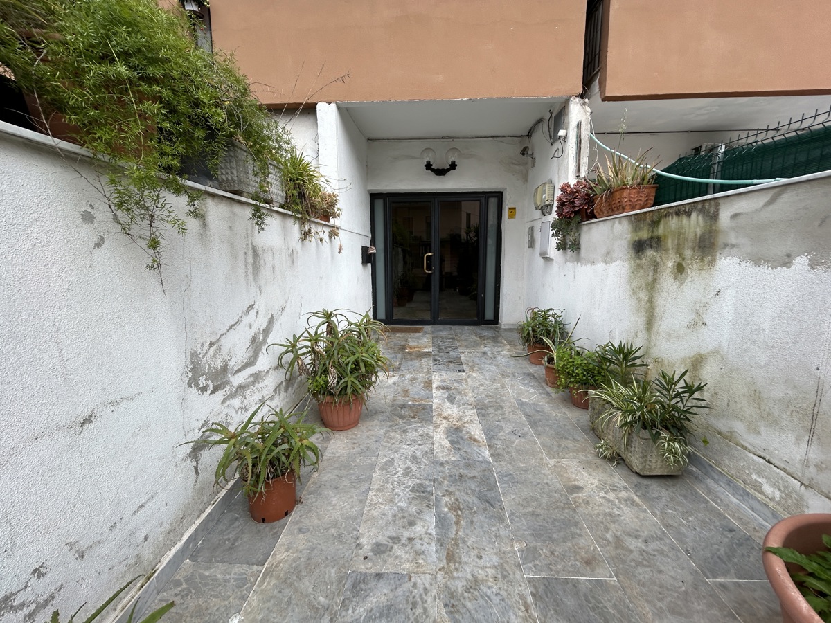 Foto 27 di 33 - Appartamento in vendita a Napoli