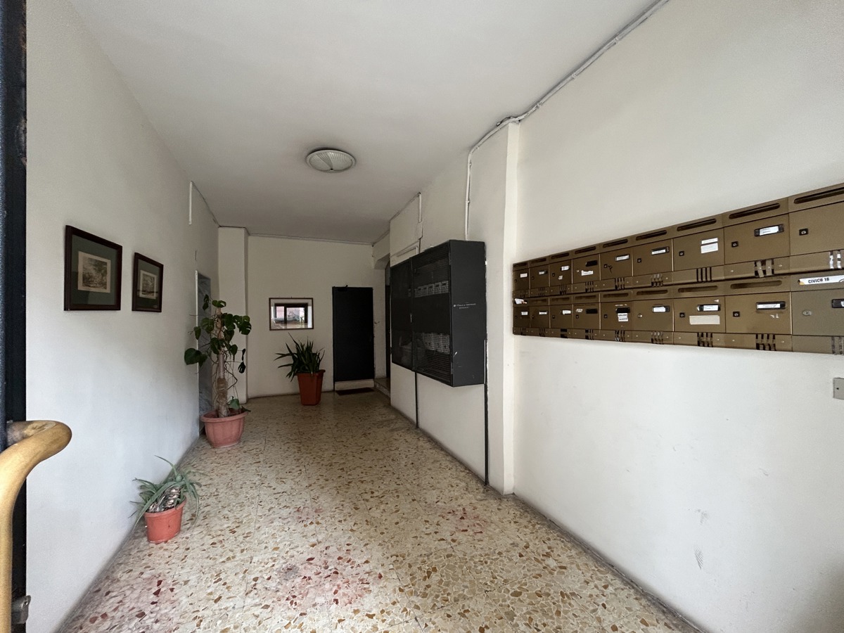 Foto 29 di 33 - Appartamento in vendita a Napoli