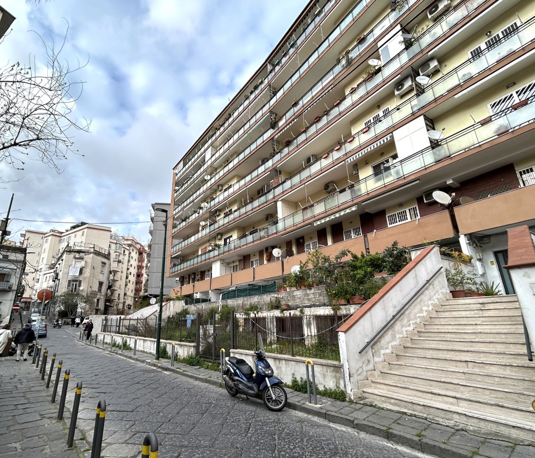 Foto 26 di 33 - Appartamento in vendita a Napoli
