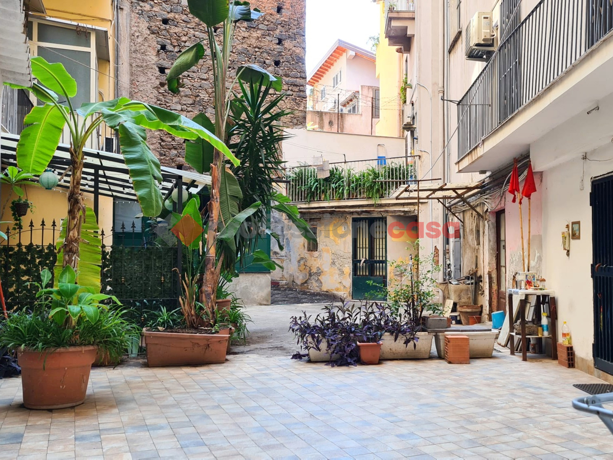 Foto 3 di 20 - Appartamento in vendita a Catania