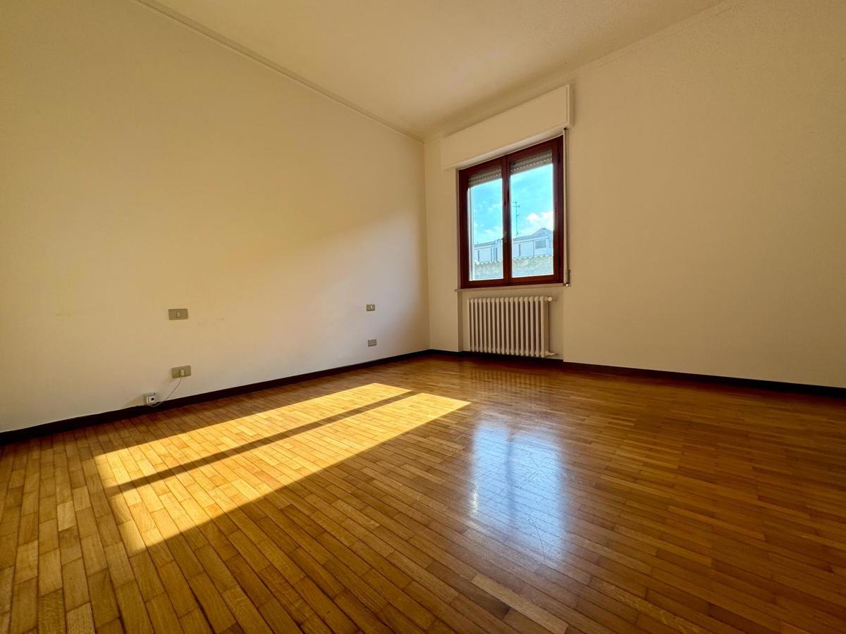 Foto 13 di 38 - Appartamento in vendita a Cremona