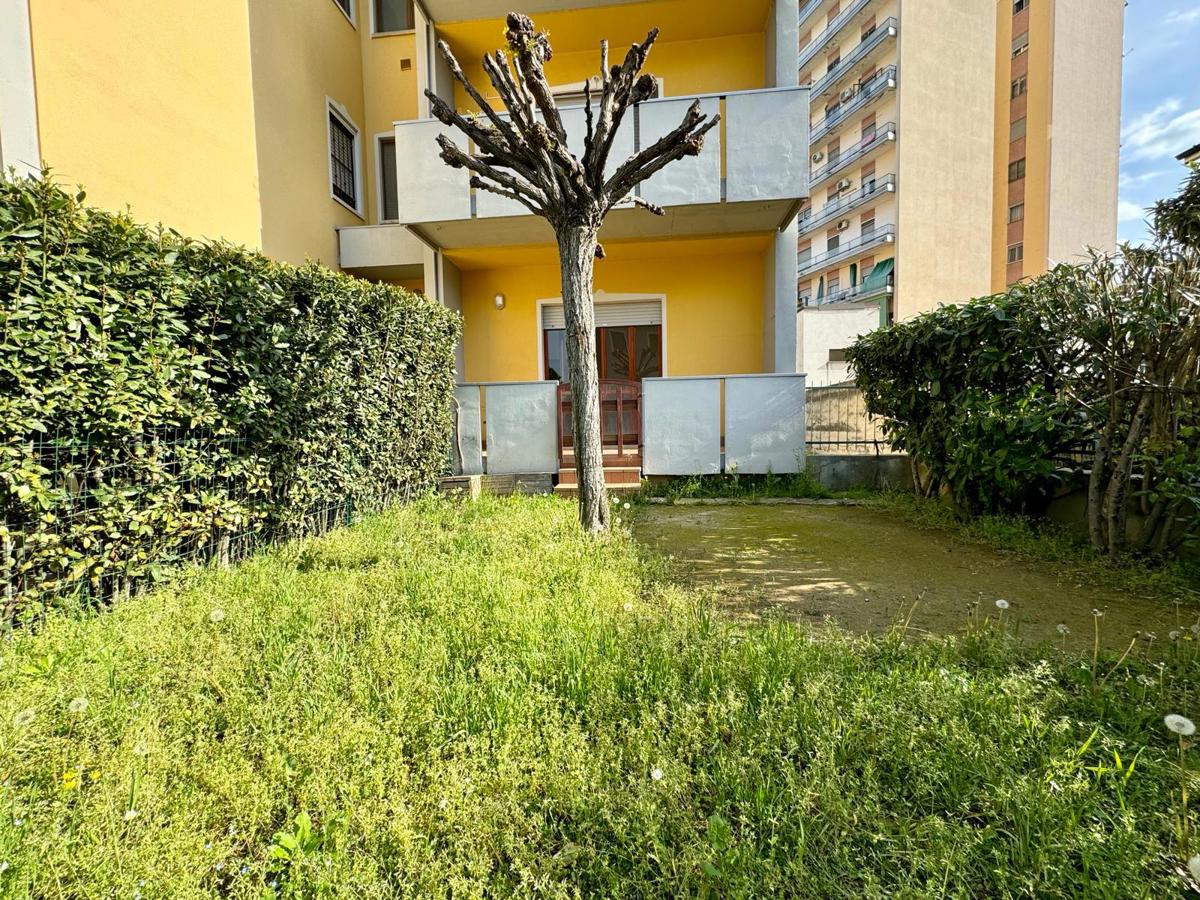 Foto 2 di 38 - Appartamento in vendita a Cremona