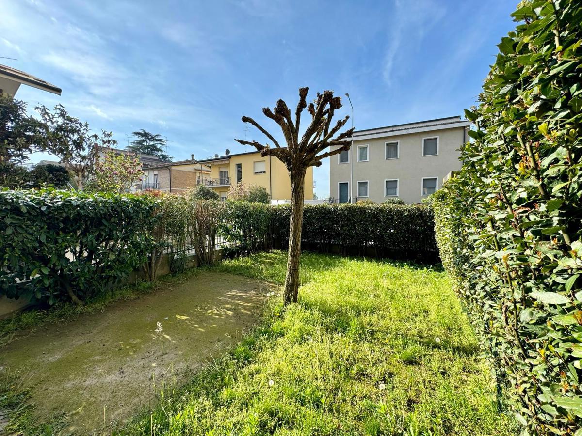 Foto 3 di 38 - Appartamento in vendita a Cremona