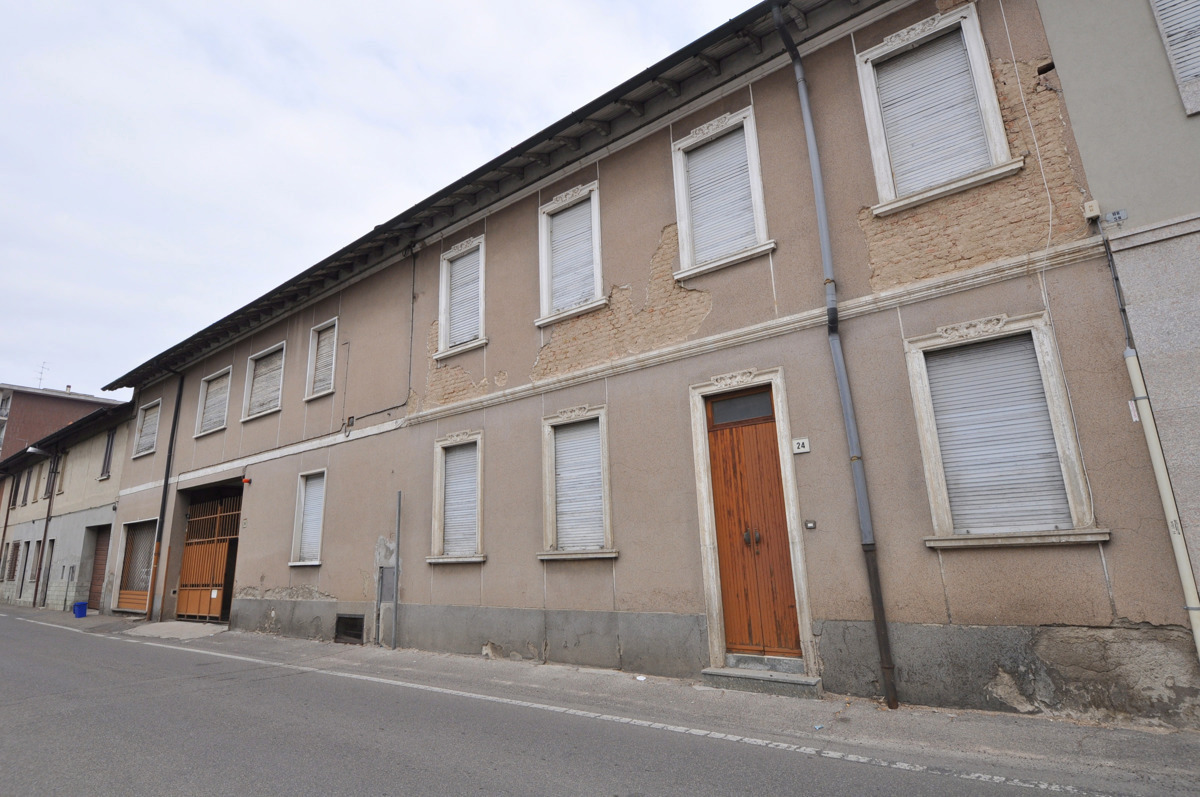 Foto 1 di 15 - Casa indipendente in vendita a Busto Garolfo