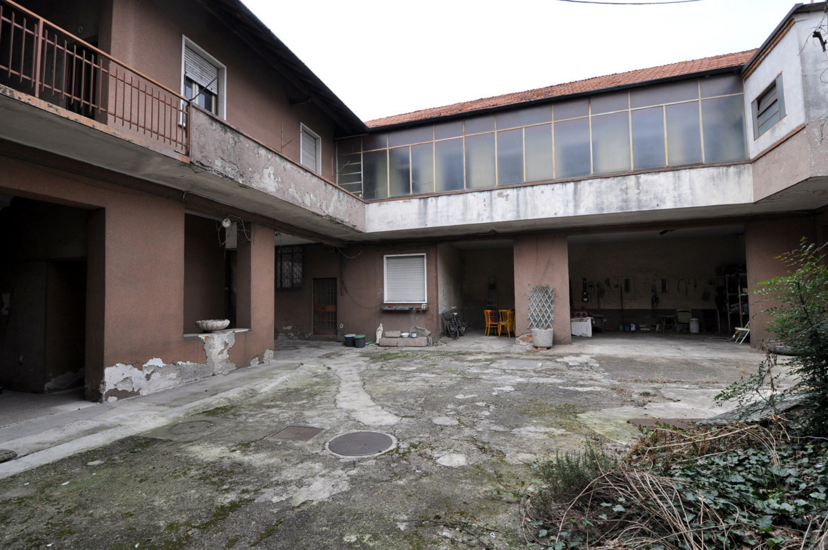 Foto 8 di 15 - Casa indipendente in vendita a Busto Garolfo