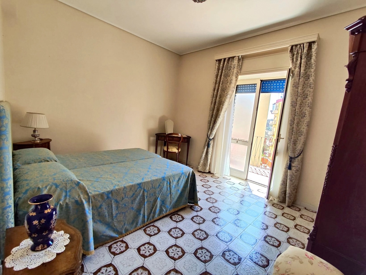 Foto 27 di 27 - Appartamento in vendita a Portici