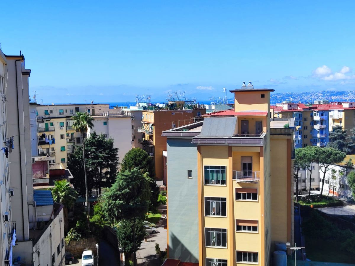 Foto 21 di 27 - Appartamento in vendita a Portici