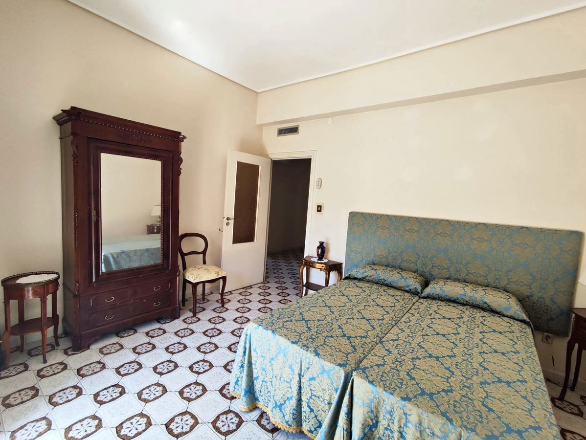 Foto 23 di 27 - Appartamento in vendita a Portici