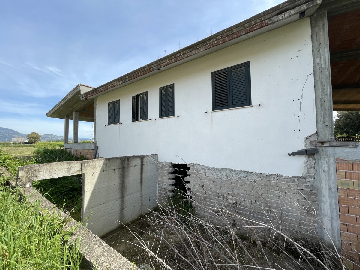 Foto 24 di 50 - Villa a schiera in vendita a Terracina