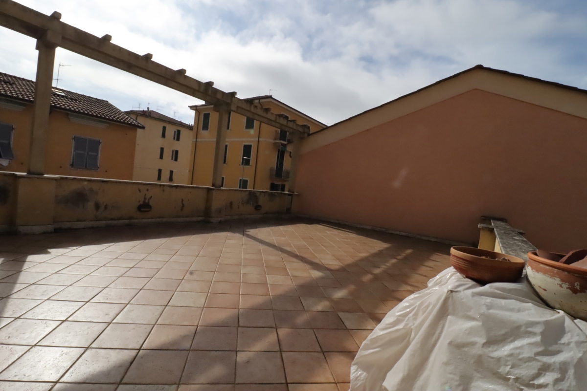 Foto 11 di 18 - Appartamento in vendita a La Spezia
