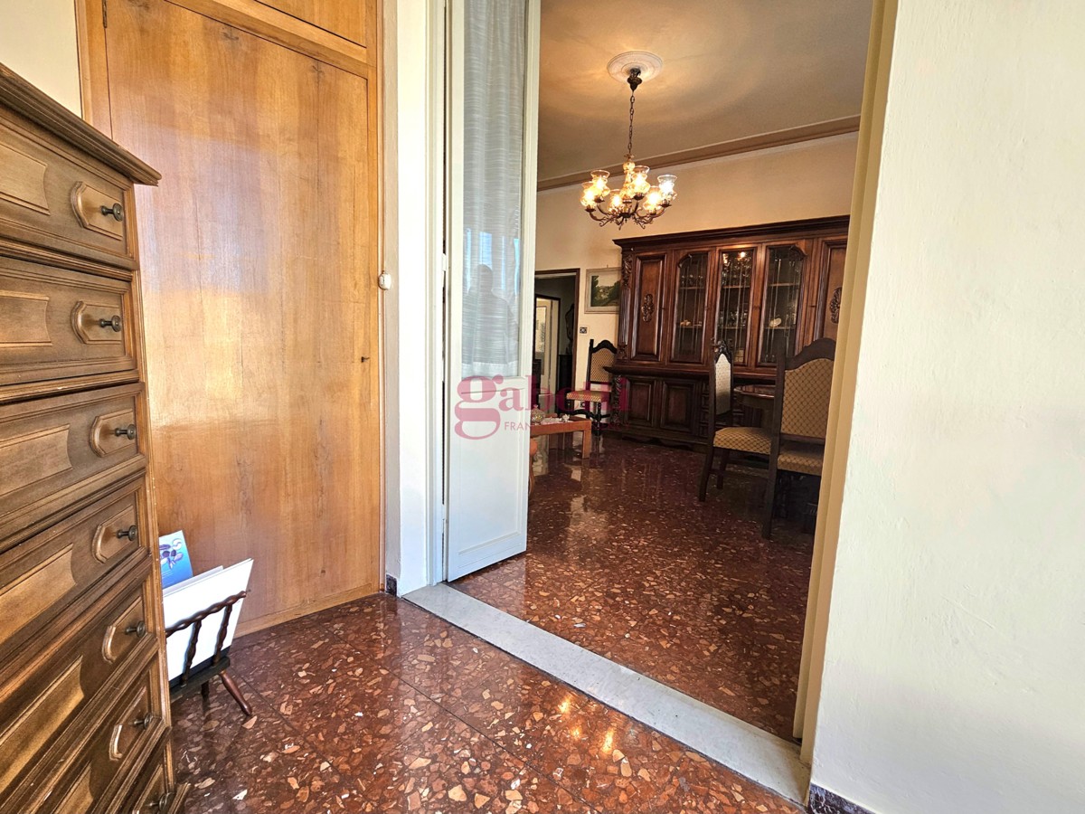 Foto 24 di 34 - Appartamento in vendita a Firenze