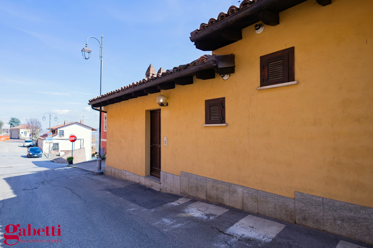 Foto 33 di 35 - Casa indipendente in vendita a Santa Vittoria d'Alba