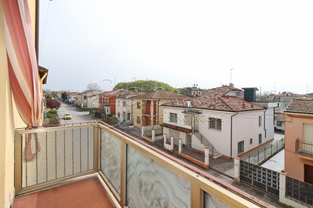 Foto 14 di 17 - Appartamento in vendita a Ferrara