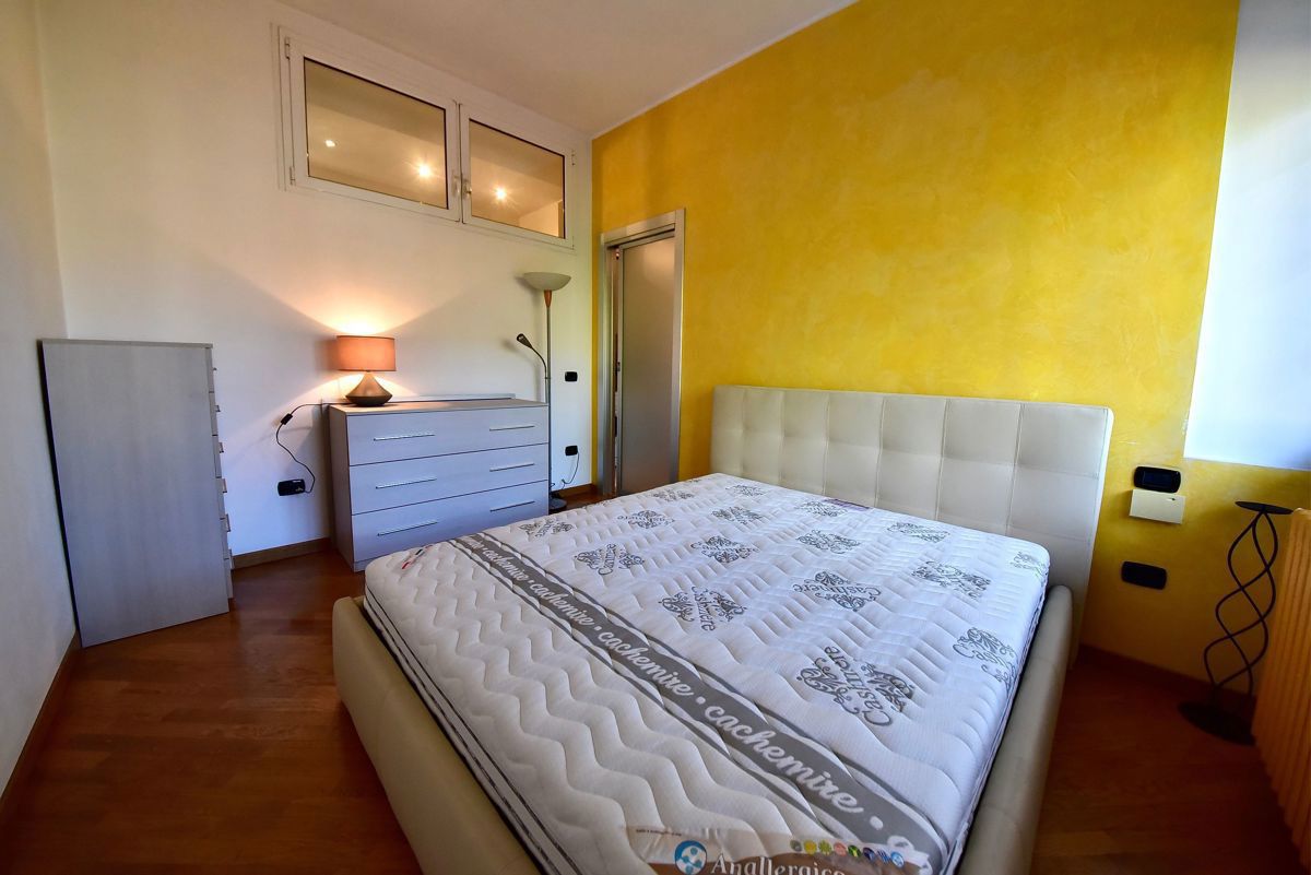 Foto 4 di 13 - Appartamento in vendita a Paderno Dugnano
