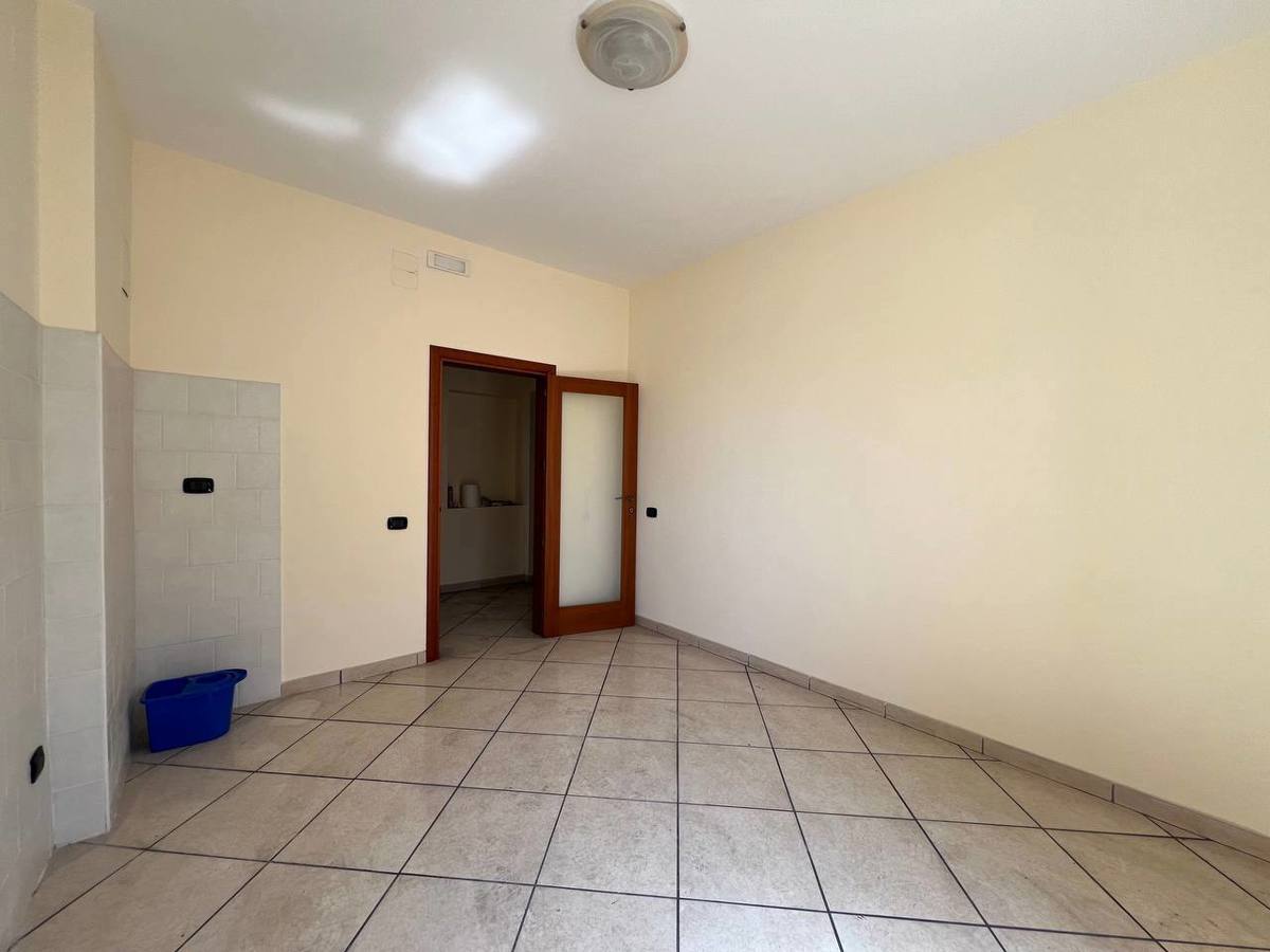 Foto 10 di 20 - Appartamento in vendita a Taranto