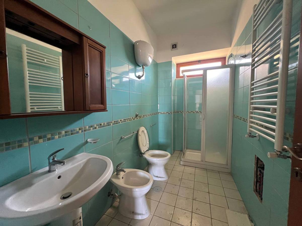 Foto 20 di 20 - Appartamento in vendita a Taranto