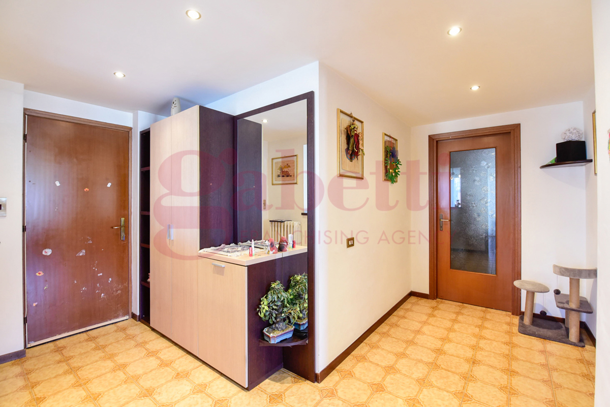 Foto 3 di 41 - Appartamento in vendita a Figino Serenza