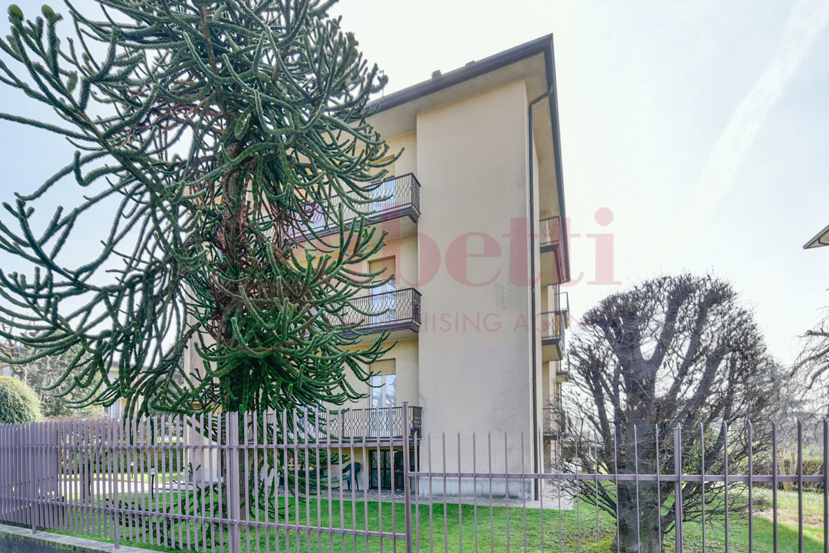 Foto 2 di 41 - Appartamento in vendita a Figino Serenza