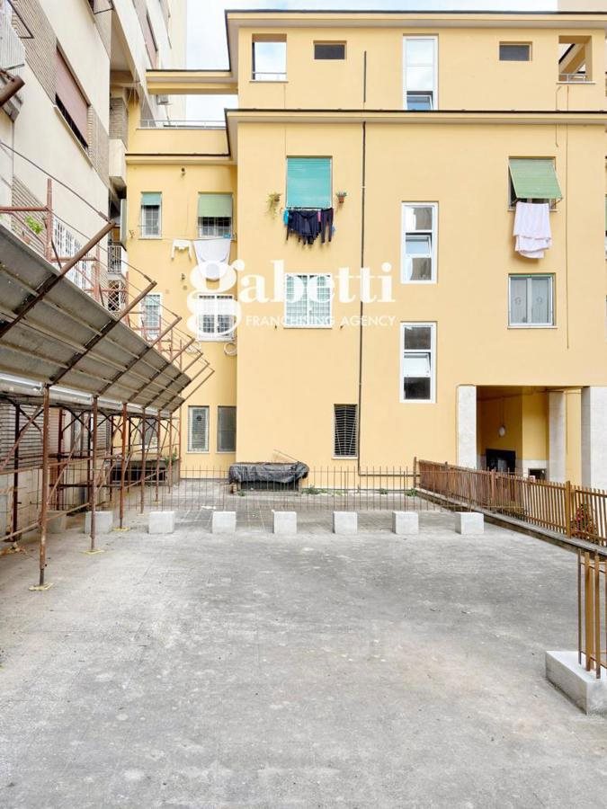 Foto 13 di 16 - Appartamento in vendita a Roma