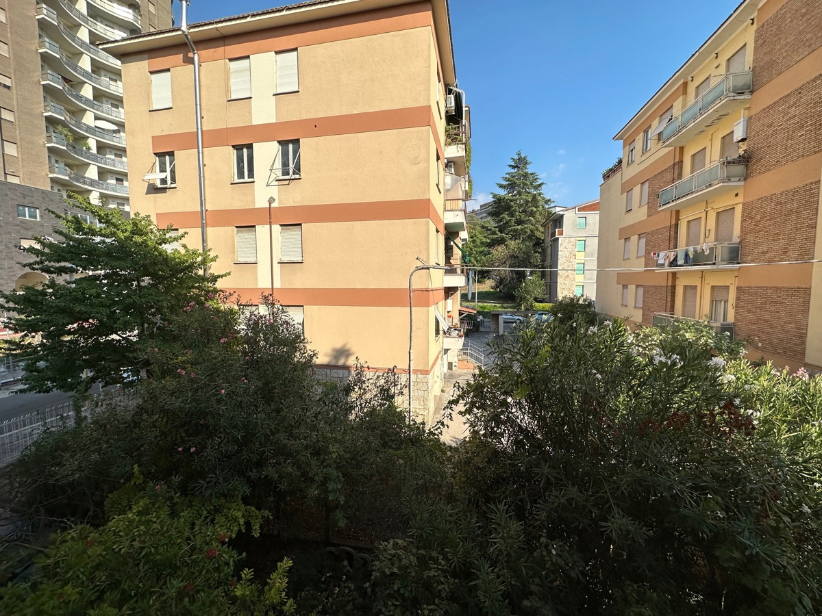 Foto 1 di 21 - Appartamento in vendita a Terni