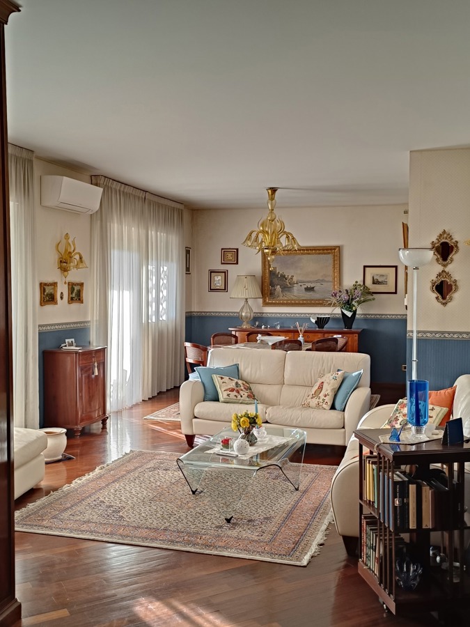 Foto 9 di 12 - Appartamento in vendita a Aversa