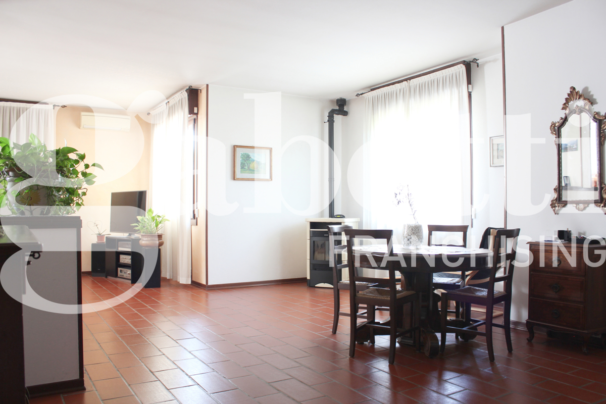 Foto 5 di 36 - Casa indipendente in vendita a Selvazzano Dentro