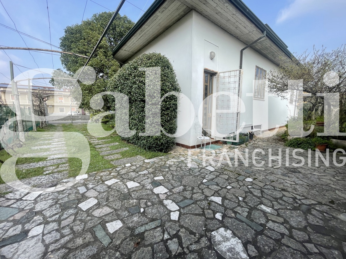 Foto 5 di 38 - Villa in vendita a Chiari